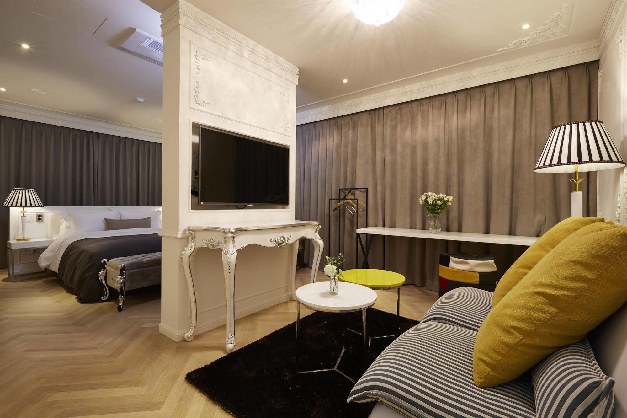 Chungbuk Inno City Namoo Hotel Eumseong Экстерьер фото