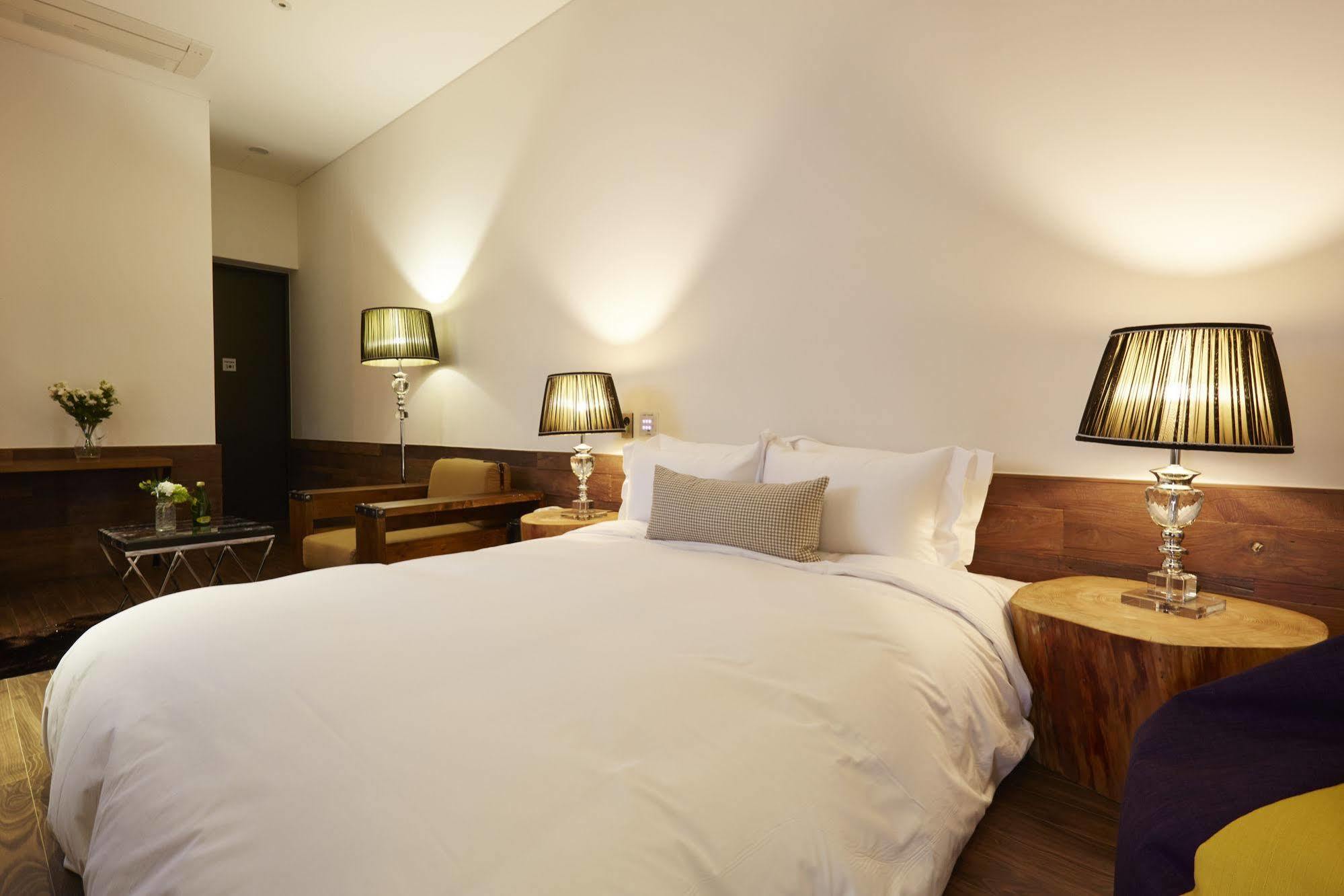 Chungbuk Inno City Namoo Hotel Eumseong Экстерьер фото