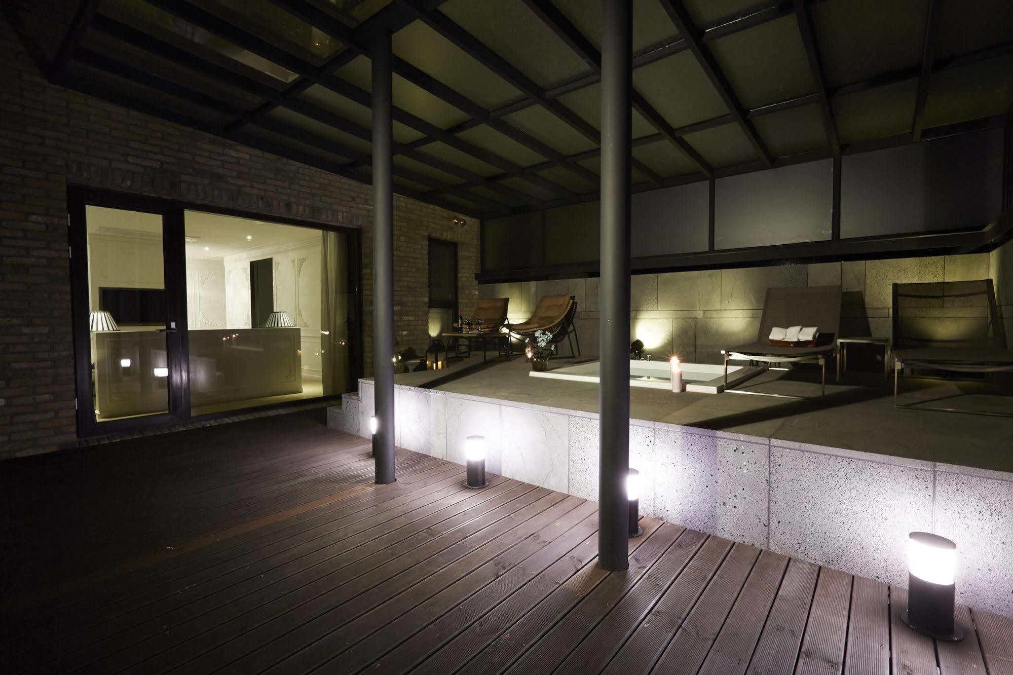 Chungbuk Inno City Namoo Hotel Eumseong Экстерьер фото
